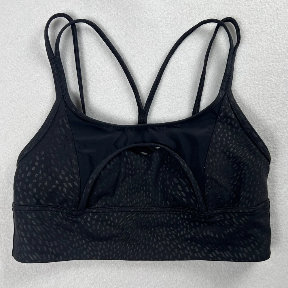 Lululemon Women's Nulu and‎ Mesh Yoga Bra Light Support Black 8